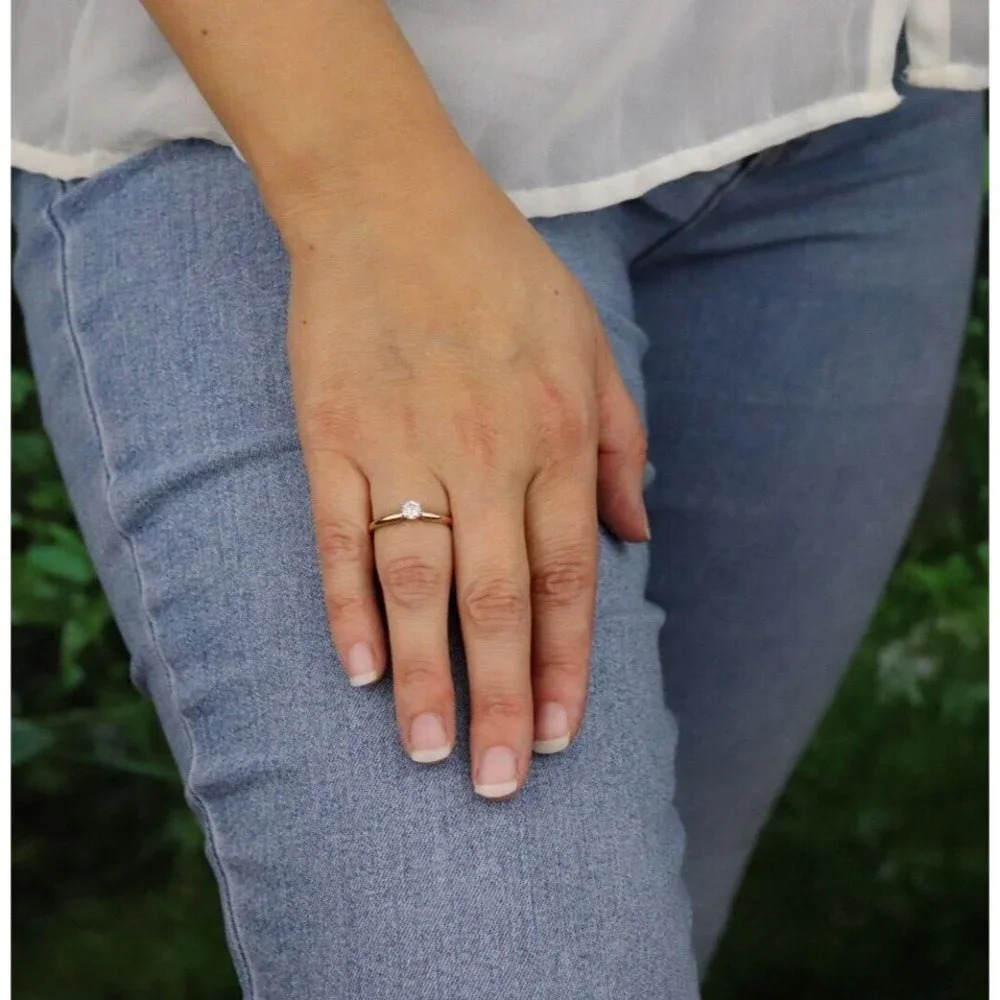 10k Yellow Gold .25 Carat Diamond Solitaire Engagement Ring Size 8 1/4 - Picture 4 of 9